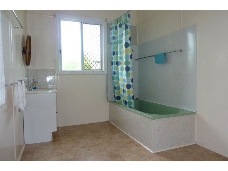 8 Stafford Street, Maryborough QLD 4650