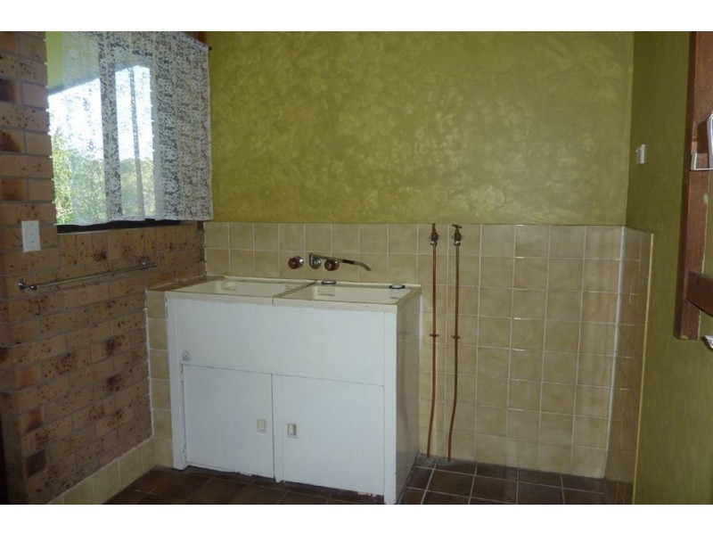 106 Old Bruce Highway, Owanyilla QLD 4650