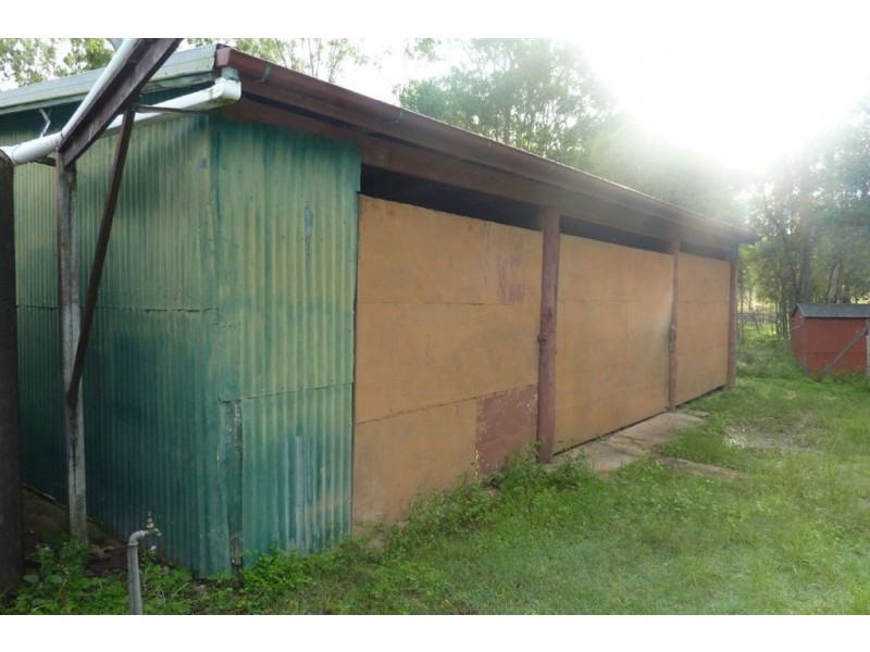 106 Old Bruce Highway, Owanyilla QLD 4650