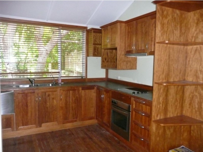 277 Lennox Street, Maryborough QLD 4650