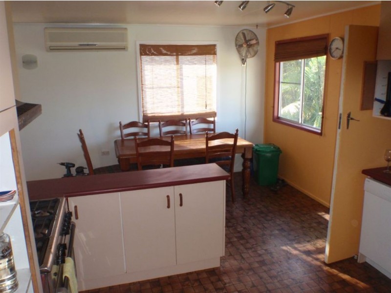 22 Hillcrest Avenue, Granville QLD 4650