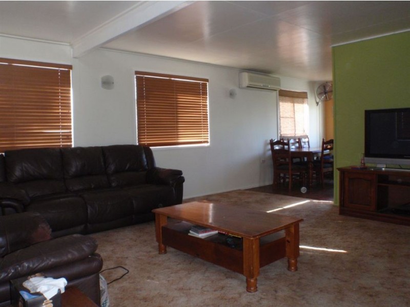 22 Hillcrest Avenue, Granville QLD 4650