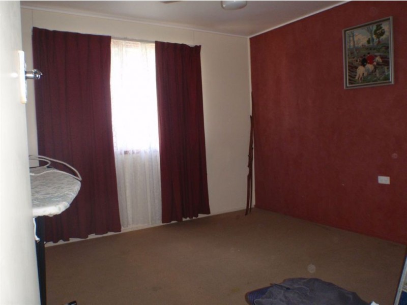 22 Hillcrest Avenue, Granville QLD 4650