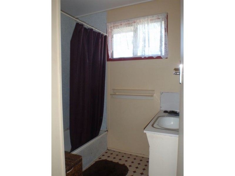 22 Hillcrest Avenue, Granville QLD 4650