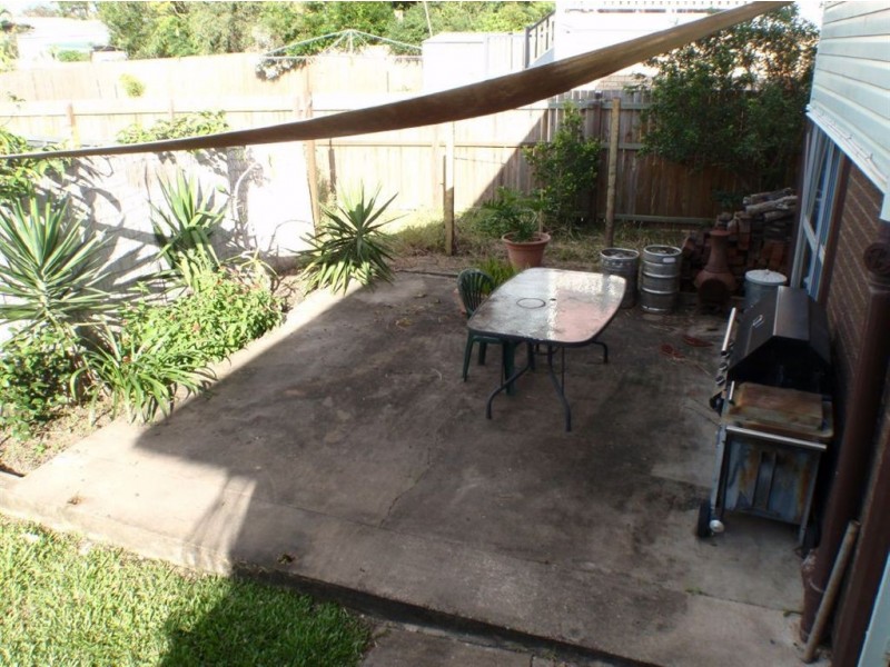 22 Hillcrest Avenue, Granville QLD 4650