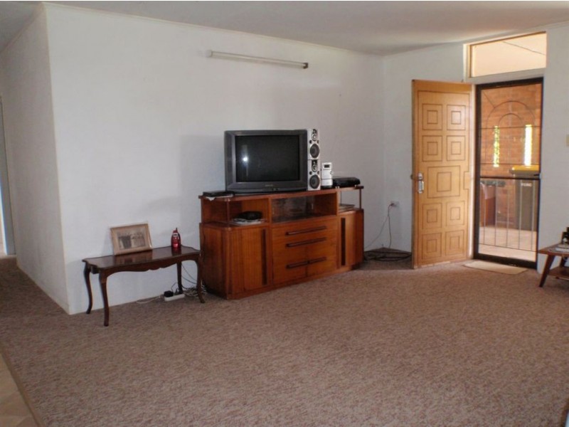 613 Teddington Road, Teddington QLD 4650