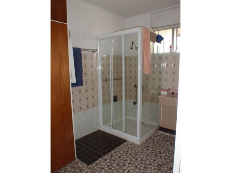 613 Teddington Road, Teddington QLD 4650