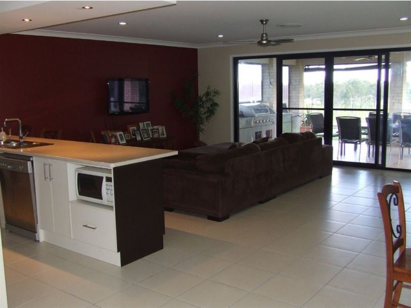 14 Louden Close, Yengarie QLD 4650