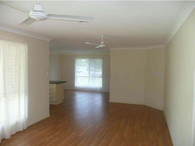186 Charles Bruce Drive, Oakhurst QLD 4650