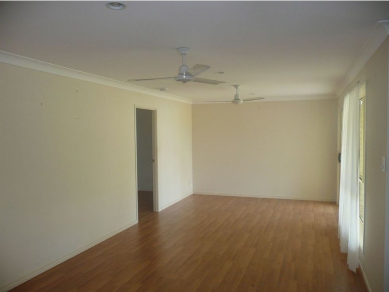 186 Charles Bruce Drive, Oakhurst QLD 4650