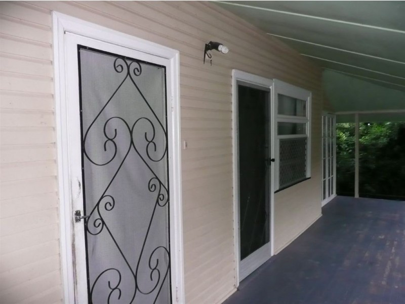 25 Puller Street, Granville QLD 4650