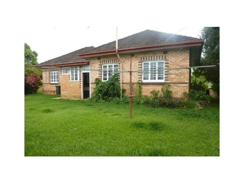 10 Ashton Street, Maryborough QLD 4650
