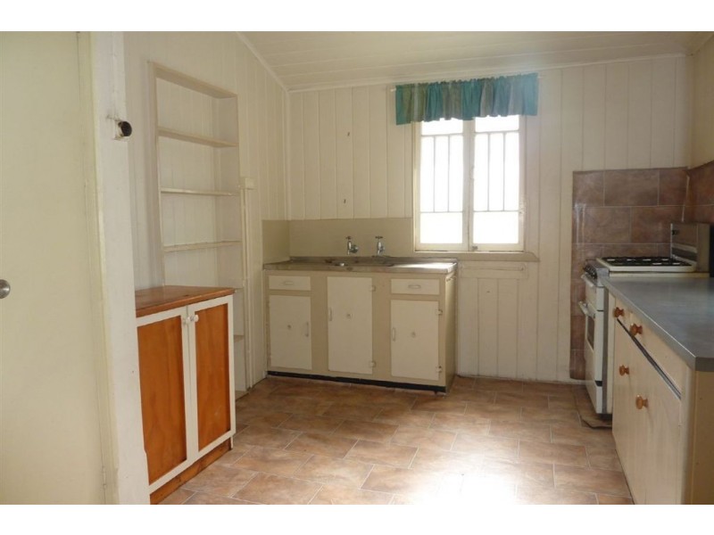 4/163 Ferry Street, Maryborough QLD 4650