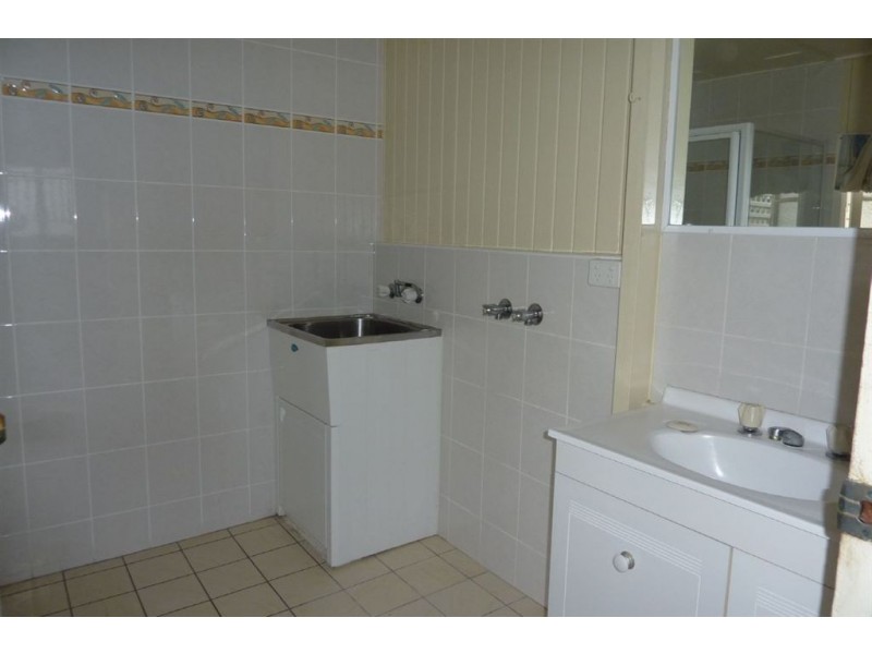 4/163 Ferry Street, Maryborough QLD 4650