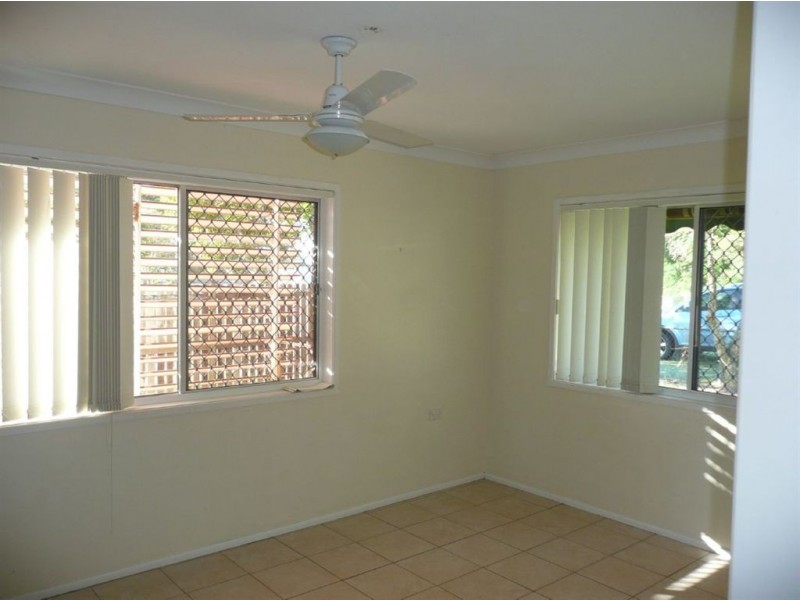 6 Forgan Tce, Tiaro QLD 4650