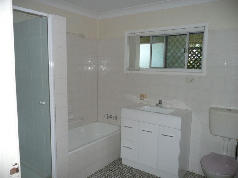 6 Forgan Tce, Tiaro QLD 4650