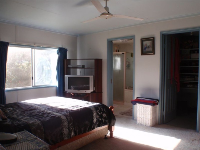 50 Whitley Street, Howard QLD 4659