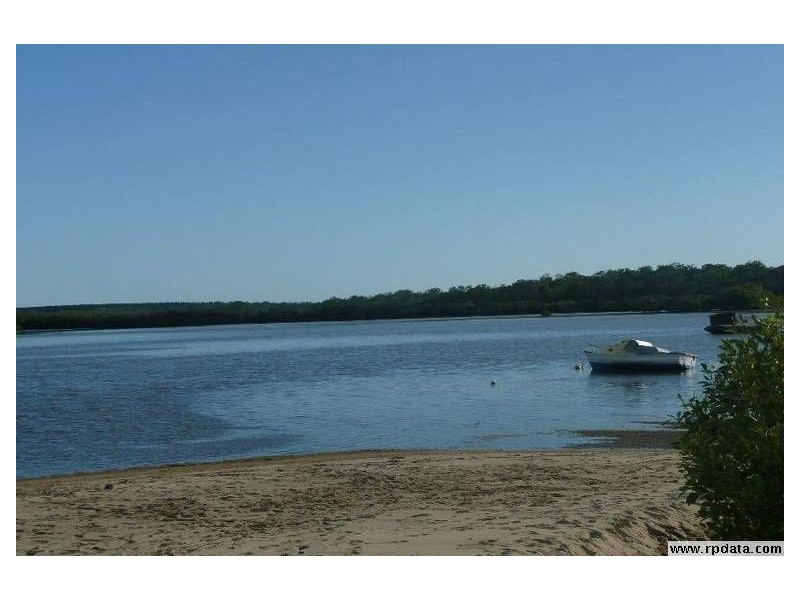 15 Themeda Way, Poona QLD 4650