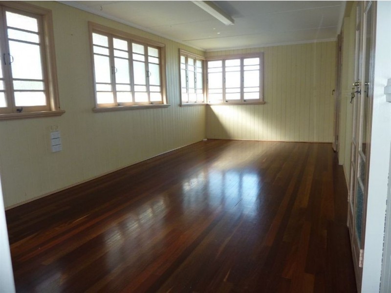 32 John Lane, Maryborough QLD 4650