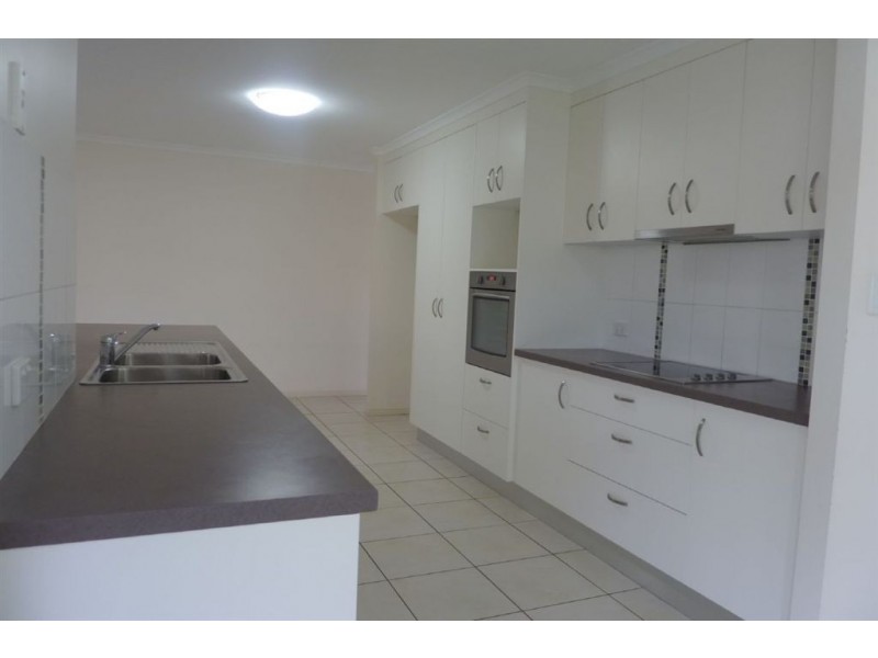9 Carmen Close, Granville QLD 4650