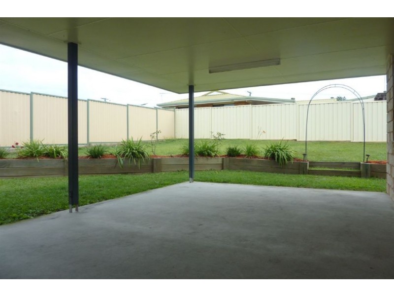 9 Carmen Close, Granville QLD 4650