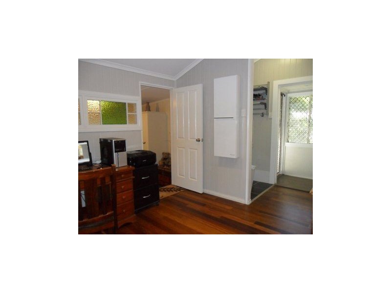 24 Gladstone Street, Maryborough West QLD 4650