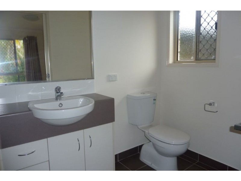 9 Carmen Close, Granville QLD 4650
