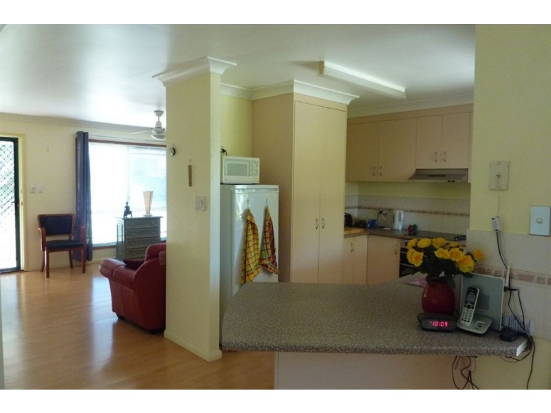 5 Carrie Court, Torquay QLD 4655
