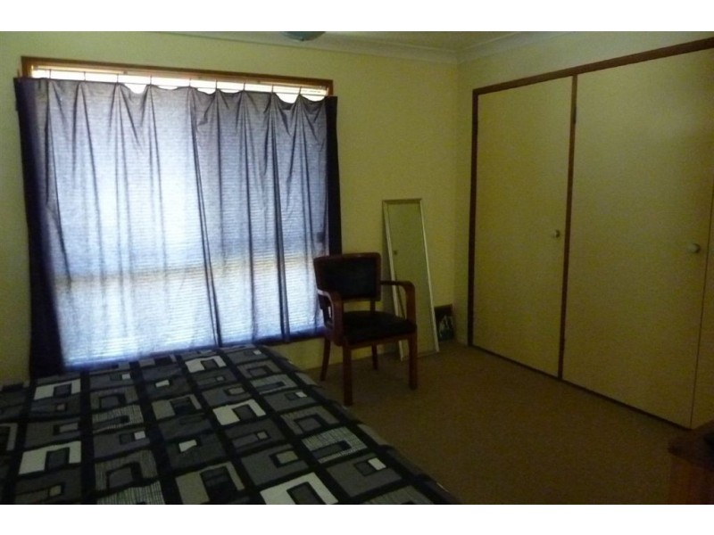 5 Carrie Court, Torquay QLD 4655