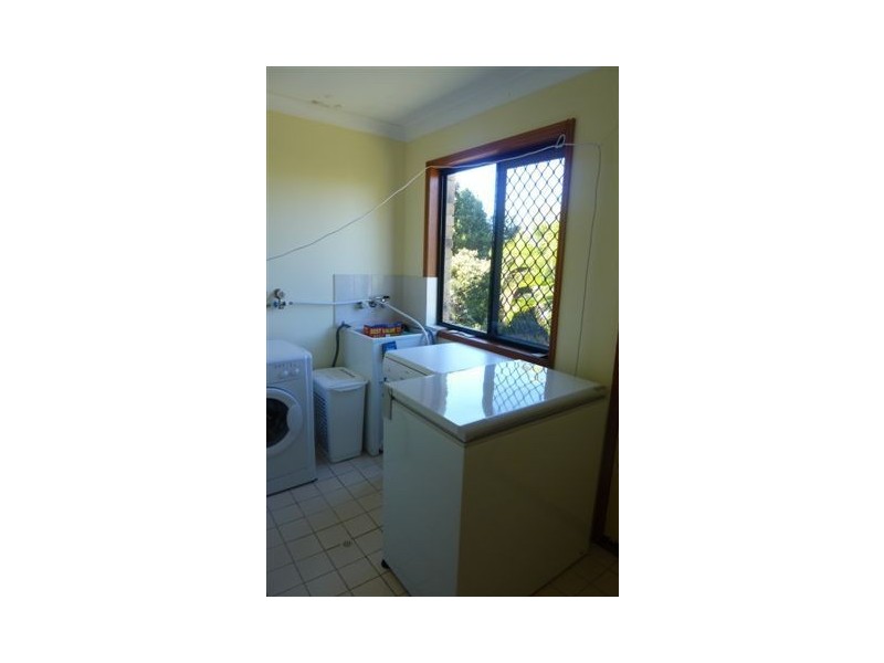 5 Carrie Court, Torquay QLD 4655