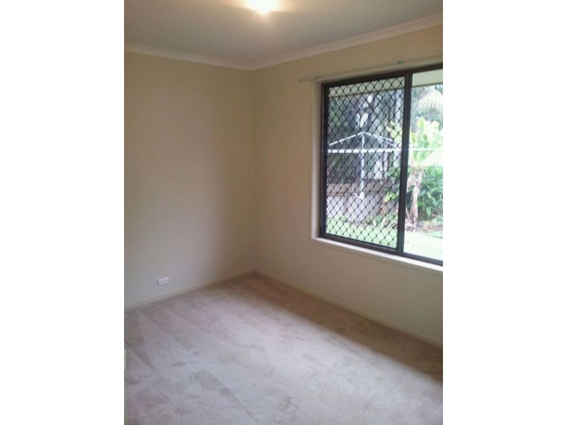 37 High St, Tinana QLD 4650