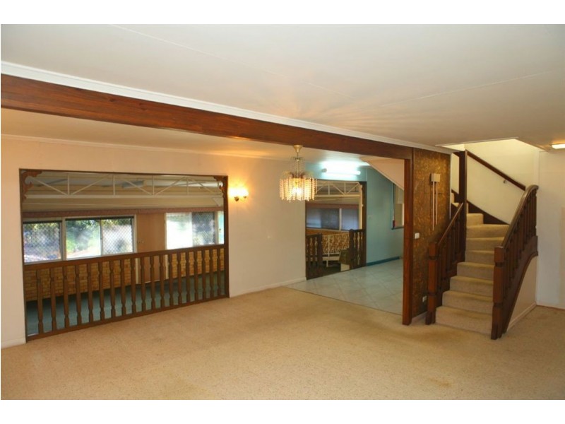 90 Tooley Street, Maryborough QLD 4650