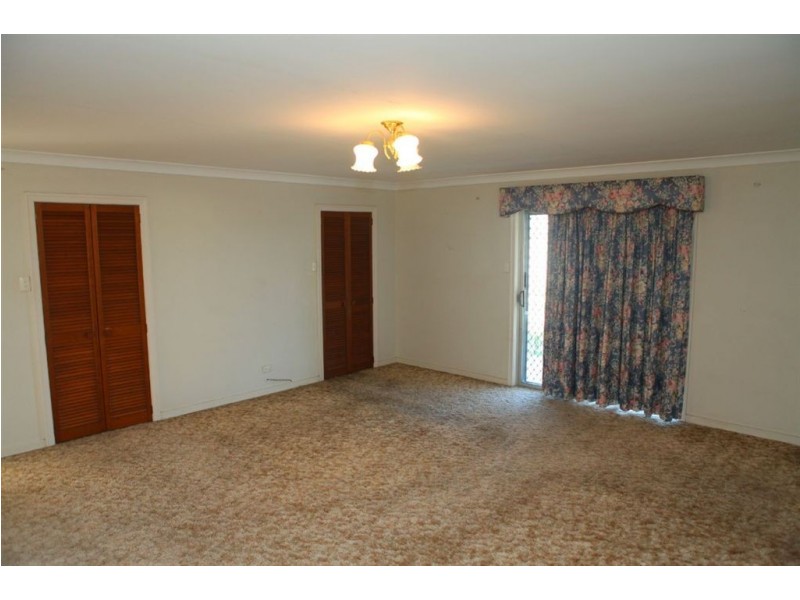 90 Tooley Street, Maryborough QLD 4650