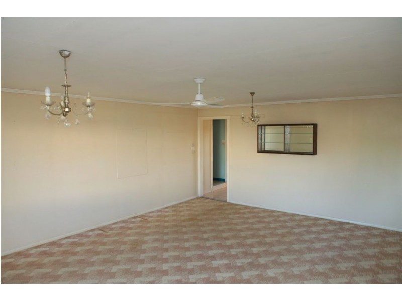 90 Tooley Street, Maryborough QLD 4650