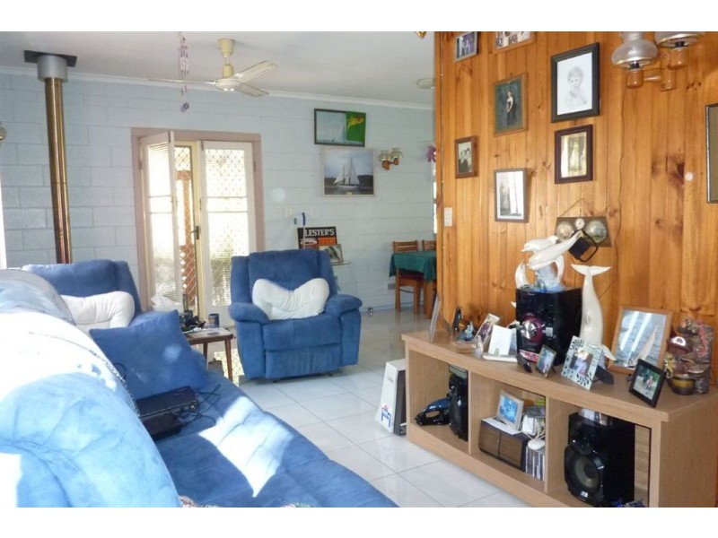 60 Nangarin Road, Oakhurst QLD 4650