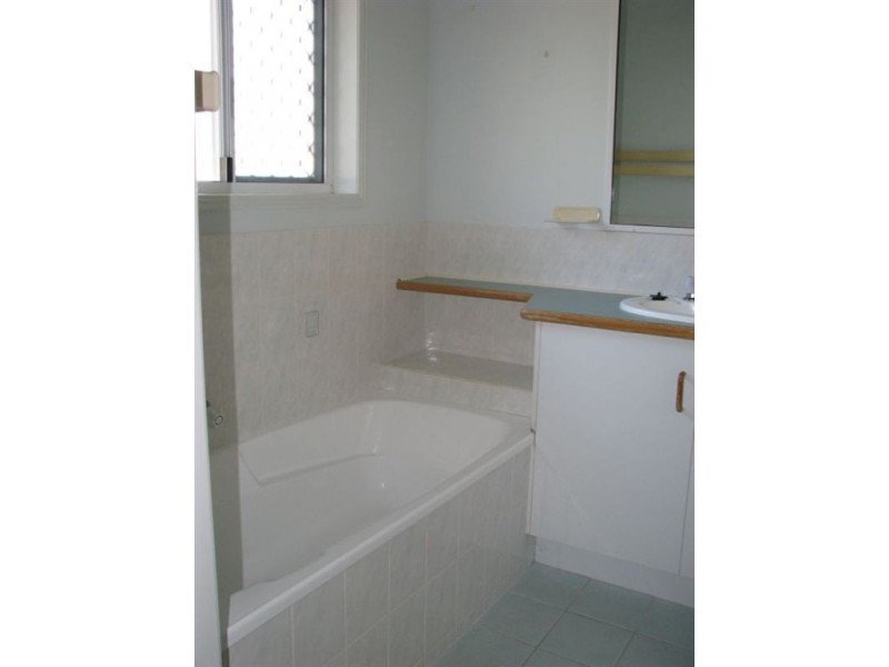 1 Rosewood Court, Tinana QLD 4650