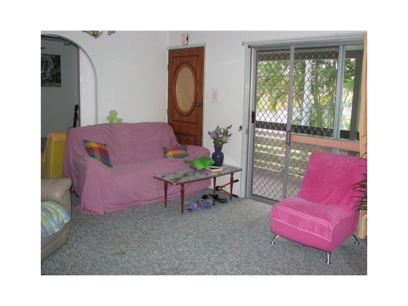 25 Jacaranda Ave, Tinana QLD 4650