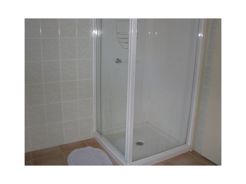 25 Jacaranda Ave, Tinana QLD 4650