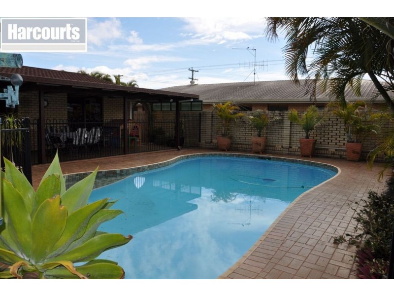 11 Matthew Parade, Granville QLD 4650