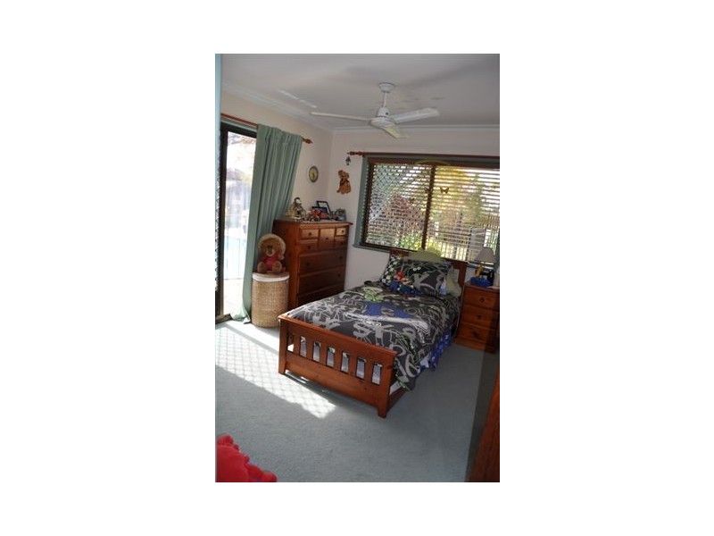11 Matthew Parade, Granville QLD 4650