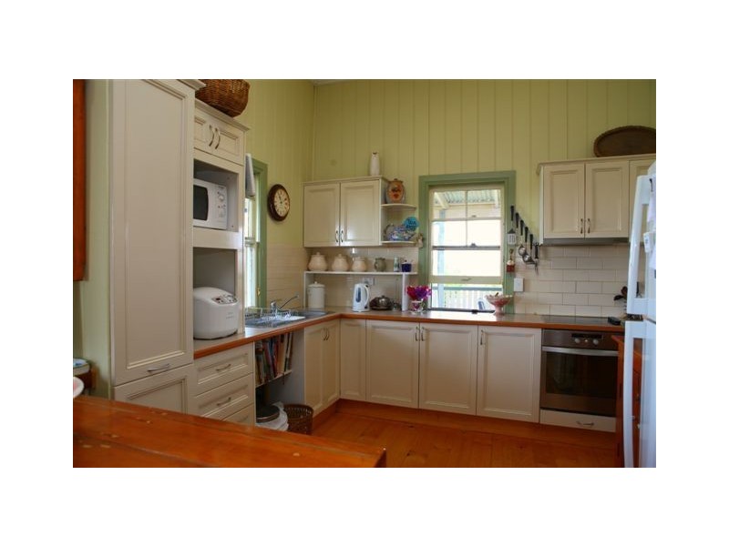 210 Island Plantation Road, Island Plantation QLD 4650