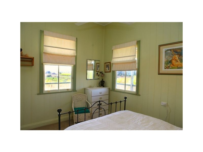 210 Island Plantation Road, Island Plantation QLD 4650