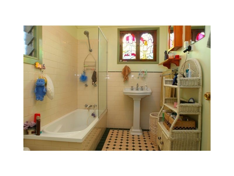 210 Island Plantation Road, Island Plantation QLD 4650