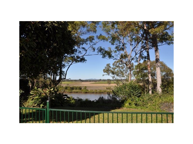 1 Matthew Parade, Granville QLD 4650