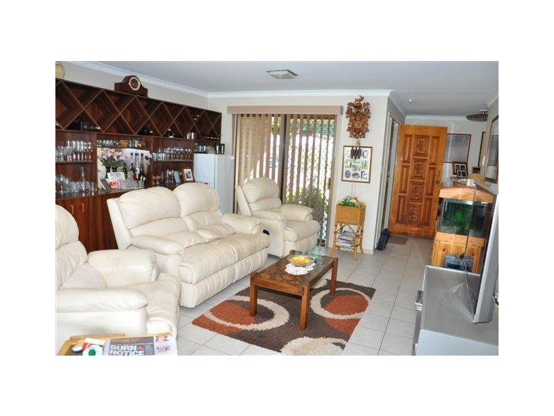 1 Matthew Parade, Granville QLD 4650