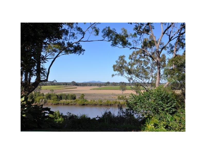 1 Matthew Parade, Granville QLD 4650
