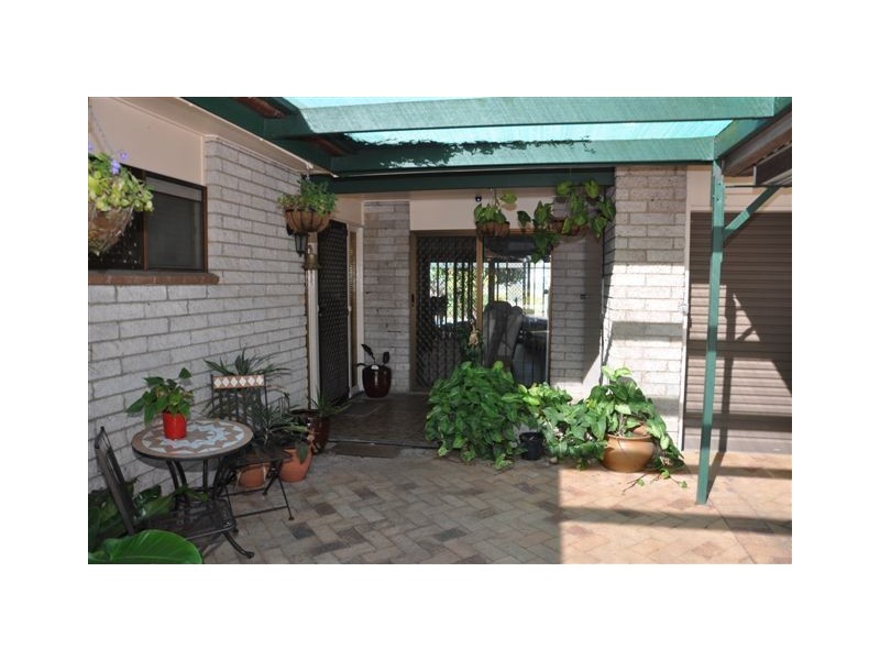 1 Matthew Parade, Granville QLD 4650