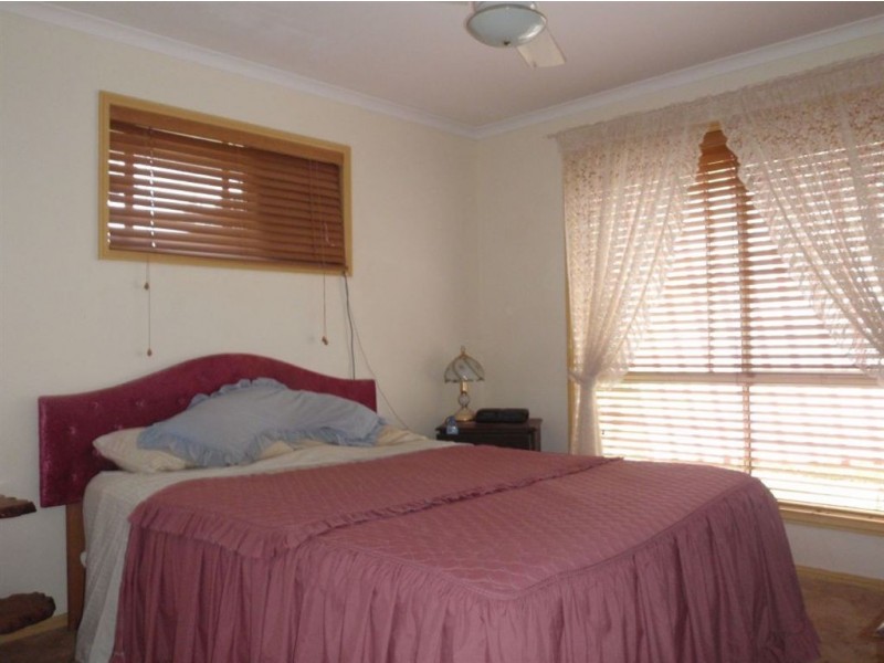 71 Brugh Street, Aldershot QLD 4650