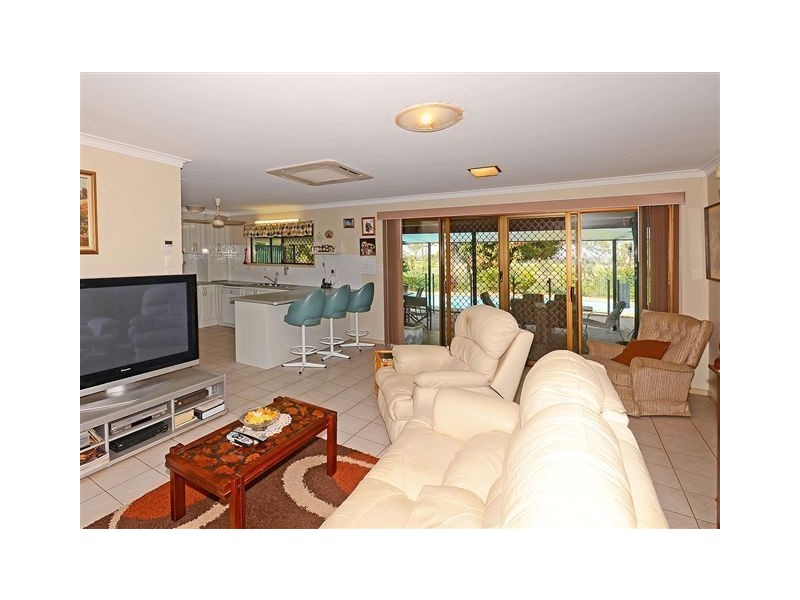 1 Matthew Parade, Granville QLD 4650