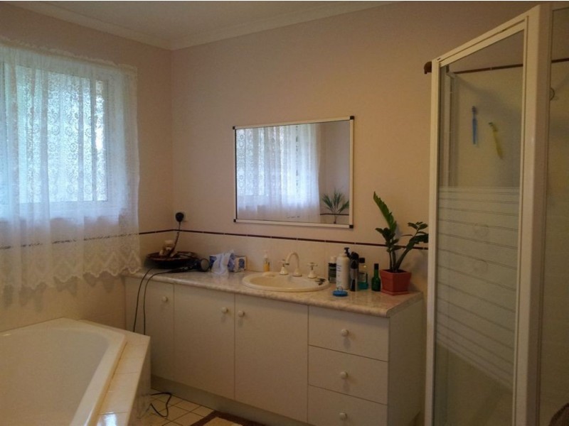 5 Koala Crescent, Tinana QLD 4650